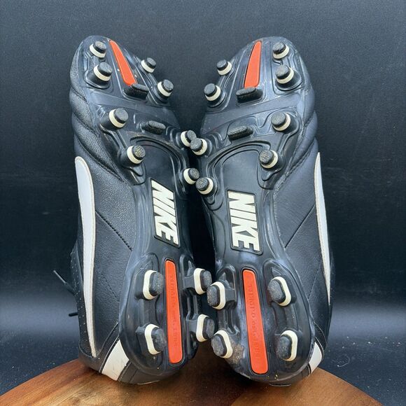 Nike Tiempo Mystic IV FG Men Size 8 Soccer Shoes Cleats Black Leather 454309-018 main image 4